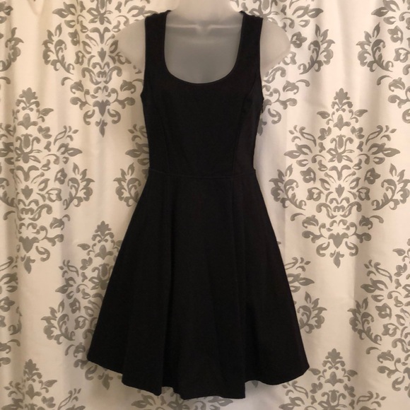 Jessica Simpson Dresses & Skirts - Jessica Simpson U-shaped neckline embroidered back